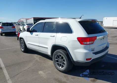 2013 Jeep Grand Cherokee Laredo z USA, uszkodzony, nr VIN 1C4RJFAG3DC537355